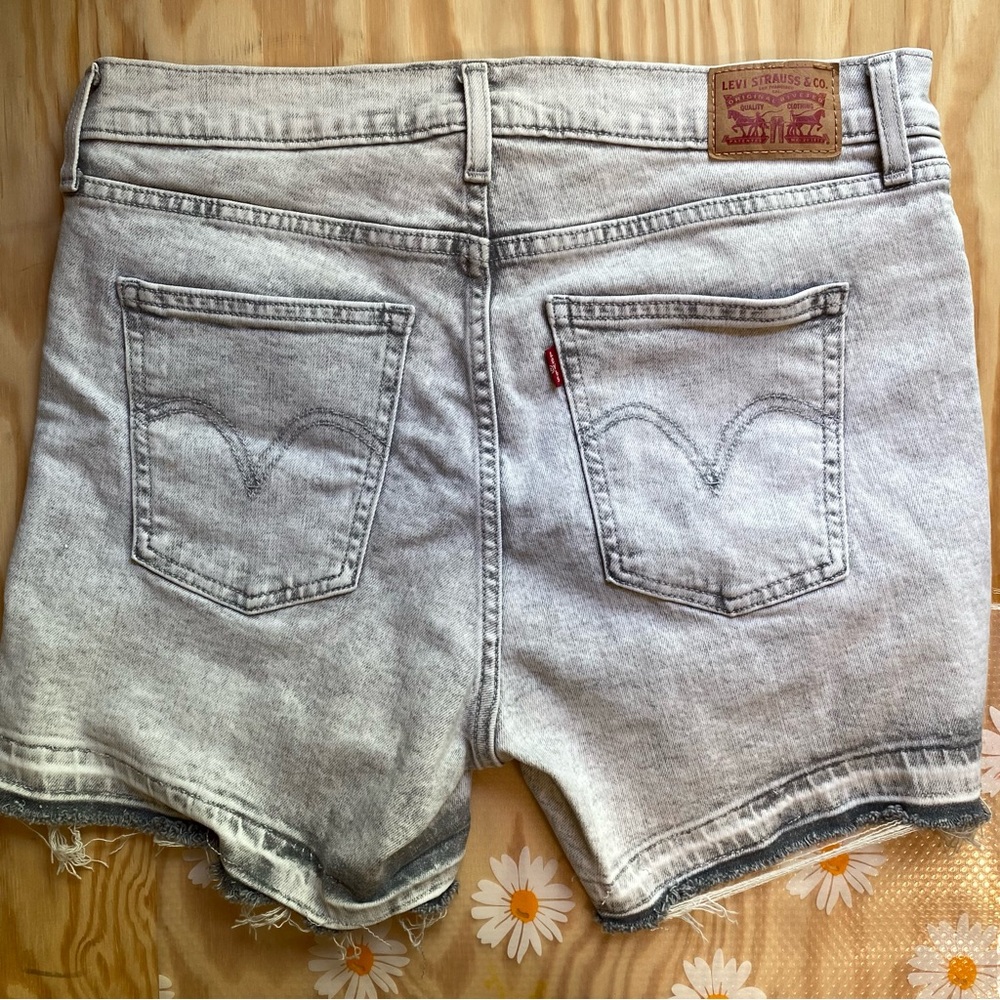 Levi’s ribcage shorts ACID wash!